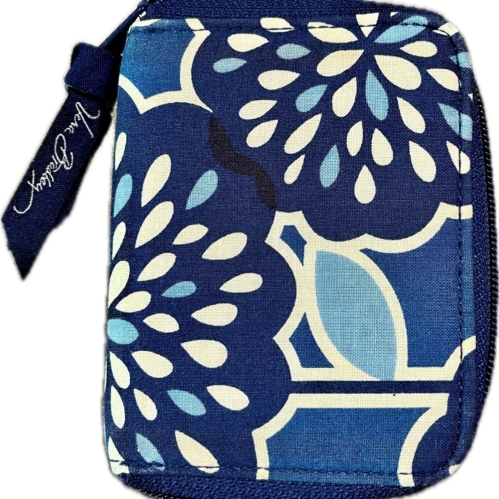 VERA BRADLEY Vintage Retired Petal Splash Pattern Zippered Wallet and ID Holder